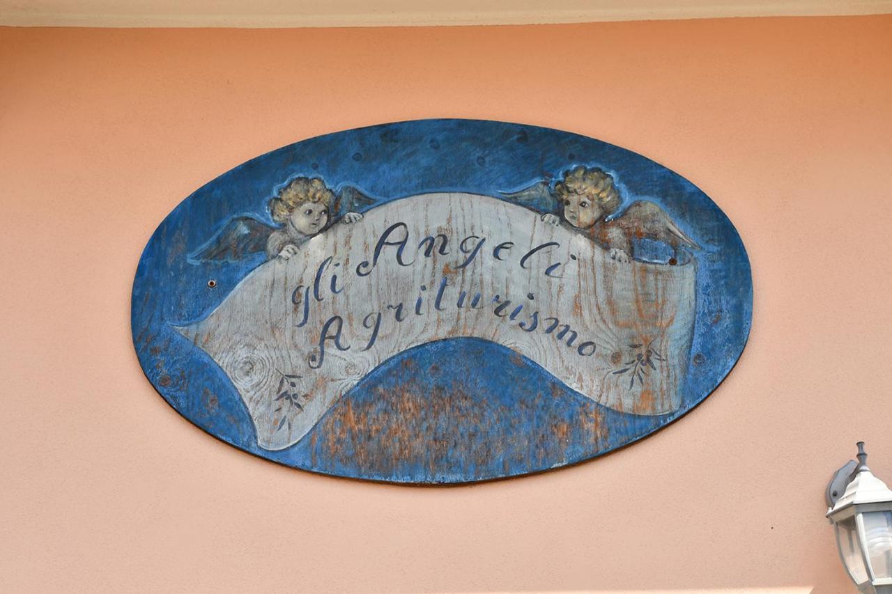הוילה Cisano sul Neva Gli Angeli Agriturismo מראה חיצוני תמונה
