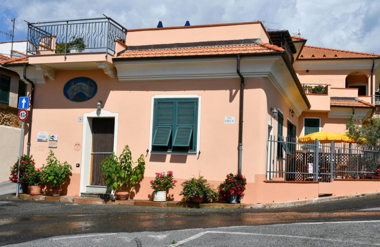 הוילה Cisano sul Neva Gli Angeli Agriturismo מראה חיצוני תמונה