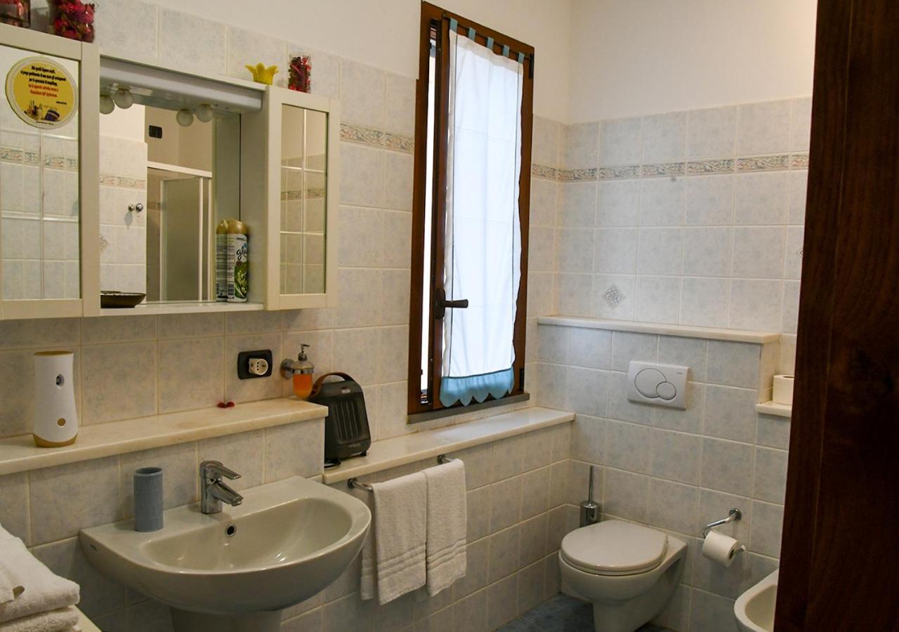 הוילה Cisano sul Neva Gli Angeli Agriturismo מראה חיצוני תמונה
